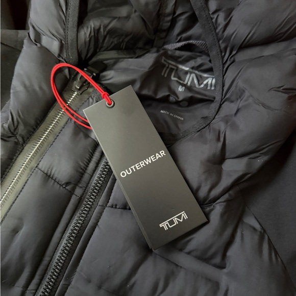 Tumi Black Puffer Jacket with Hood - Picture 9 of 9